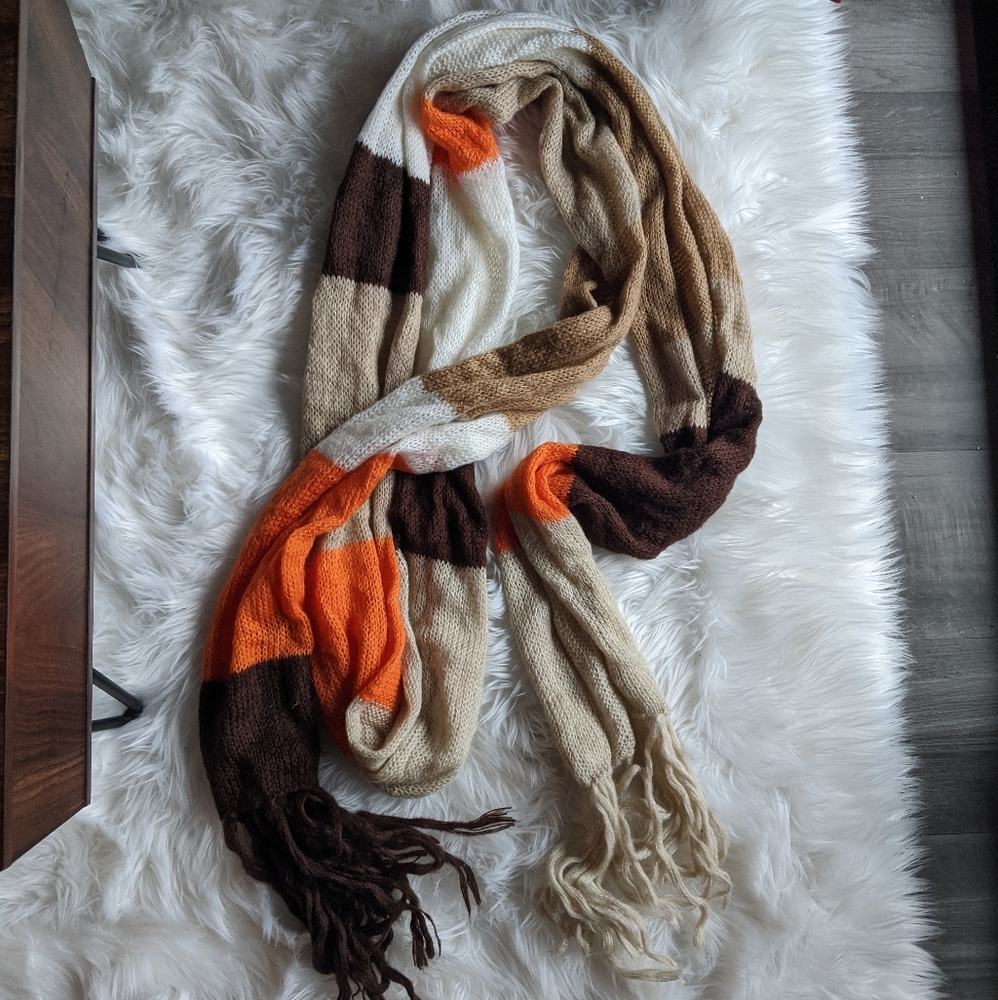Beautiful fall/winter scarf